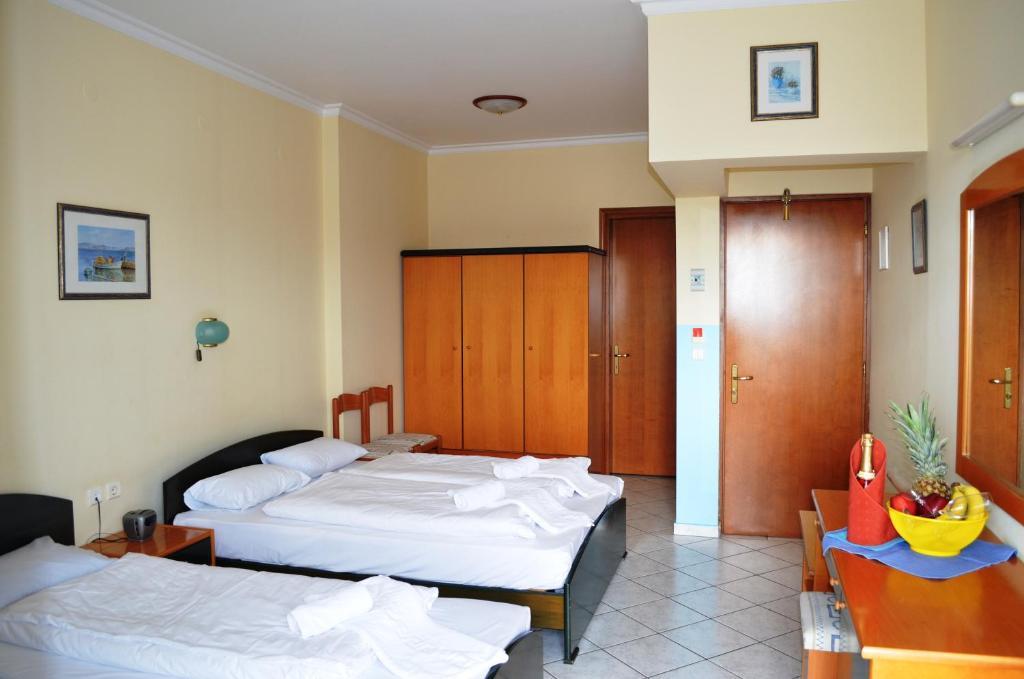 Hotel Europe Inn Paralia Katerinis Exterior photo